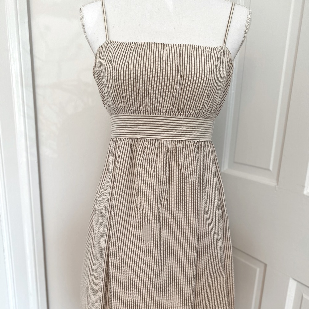 Seersucker dress with bow in back